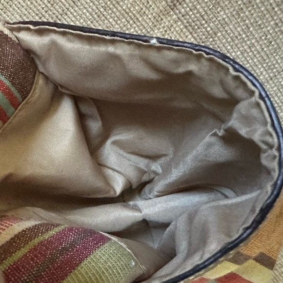 Giani Bernini Multi Compartment Striped Vegan Handbag Zipper & Magnetic Snap EUC - Picture 7 of 10